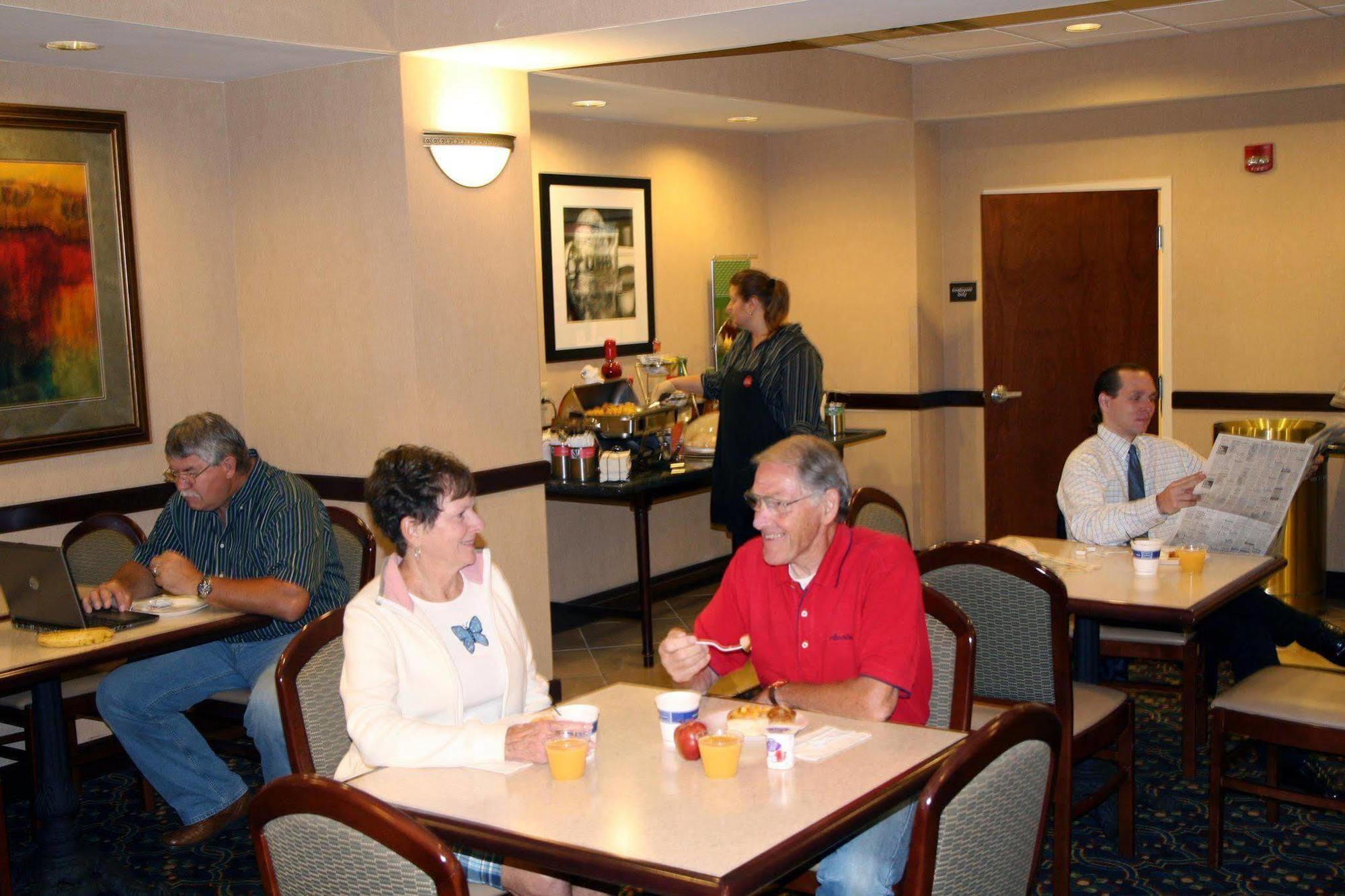 Hampton Inn Maysville Restoran fotoğraf